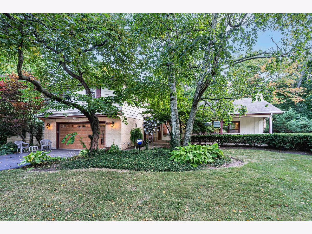 Homes For Sale Arbor Vista Grayslake Illinois, 32381 Forest Drive