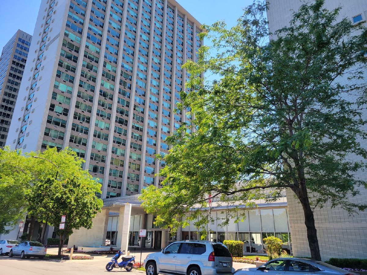  Rented Chicago Illinois, 3600 Lake Shore