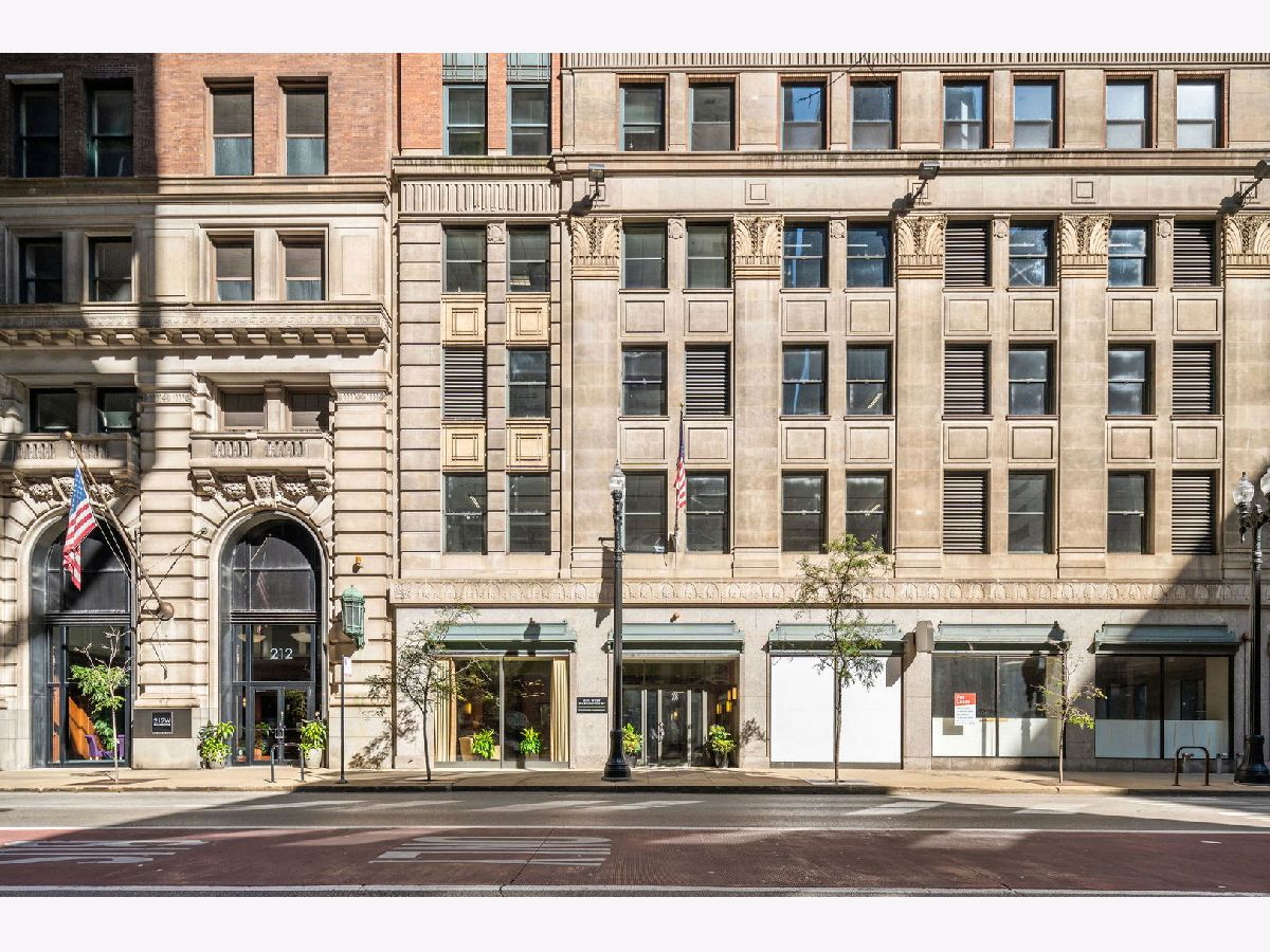  Sold Chicago Illinois, 208 Washington