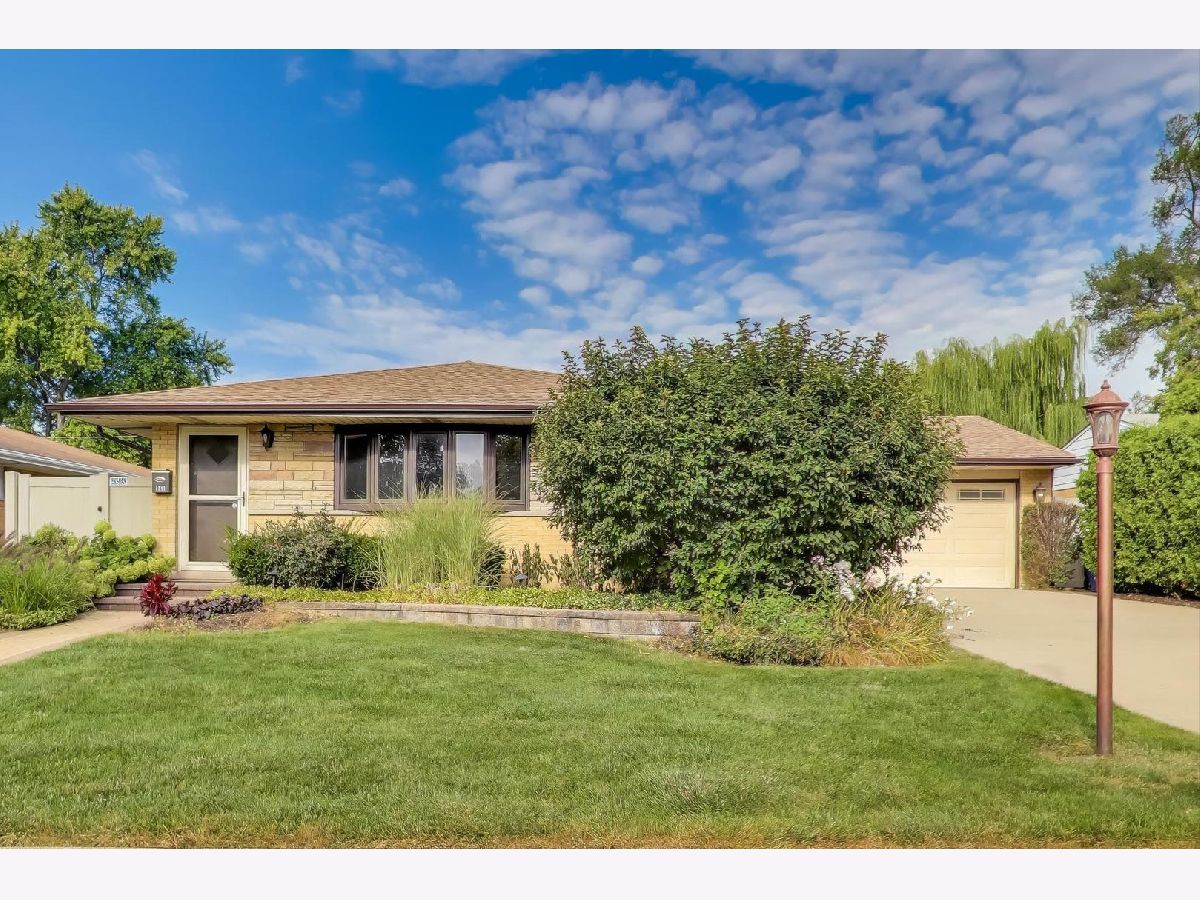  For Sale Des Plaines Illinois, 656 Jon Lane