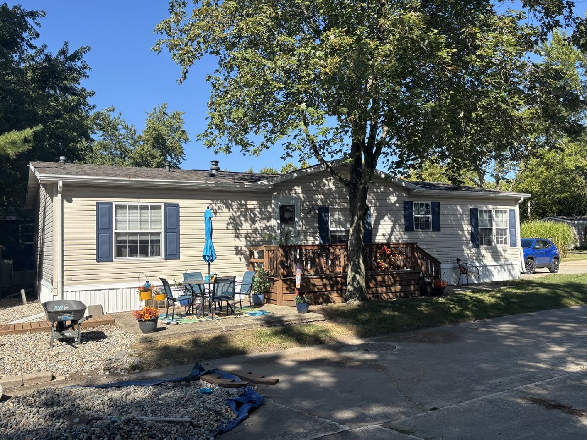  Sold Monticello Illinois, 41 Coachman