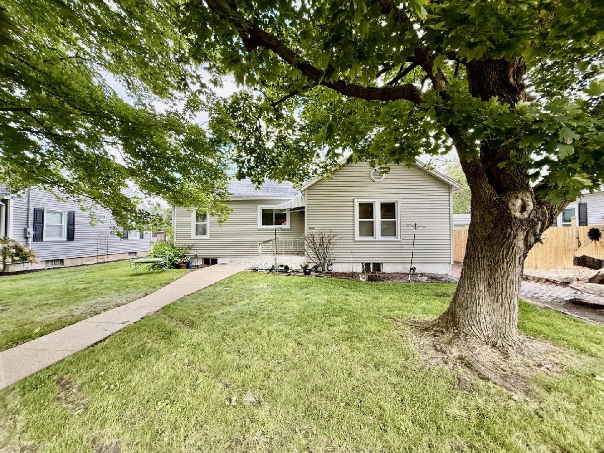  Sold Peru Illinois, 1909 11th