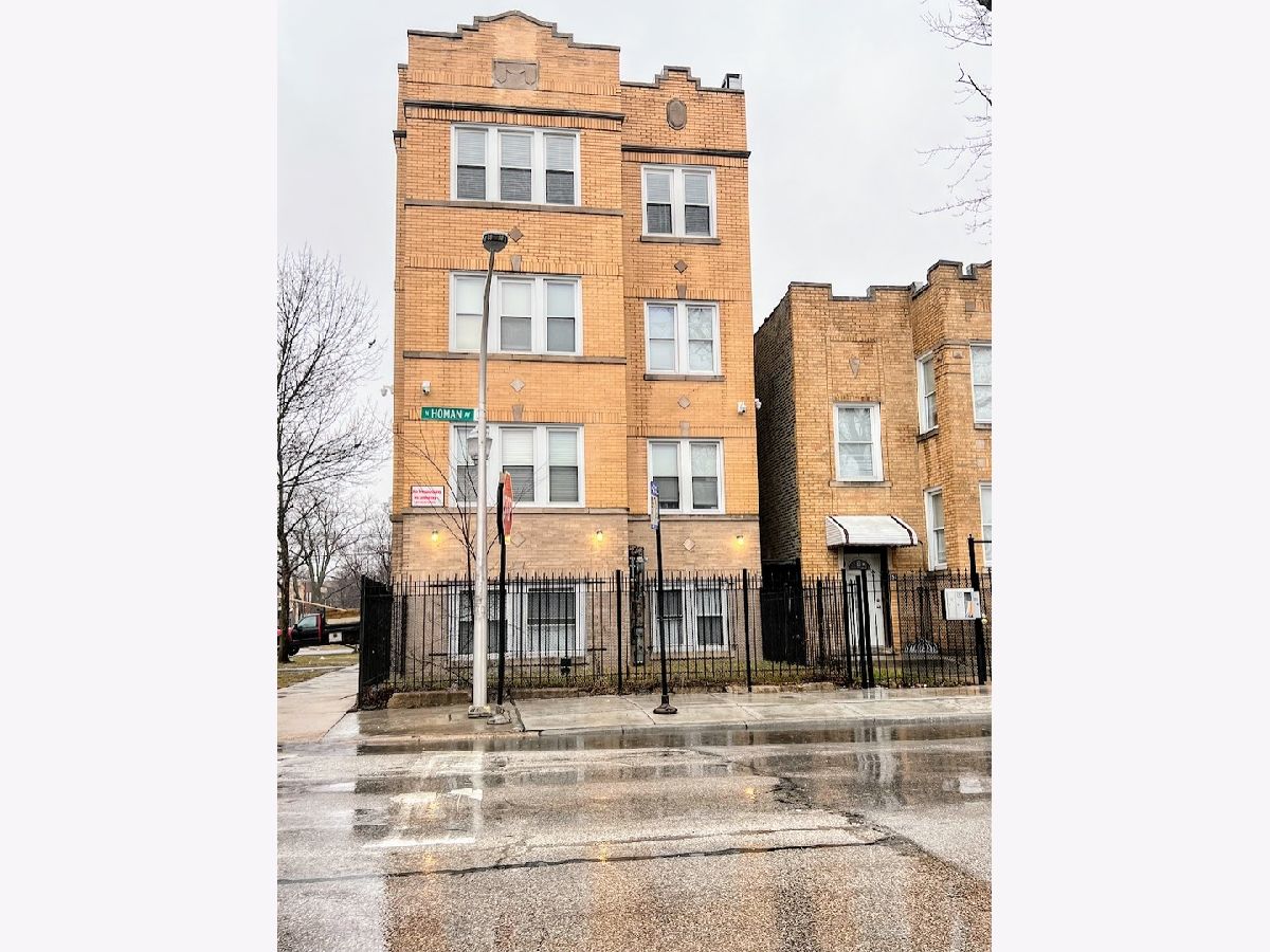 Rented Chicago Illinois, 3355 Huron