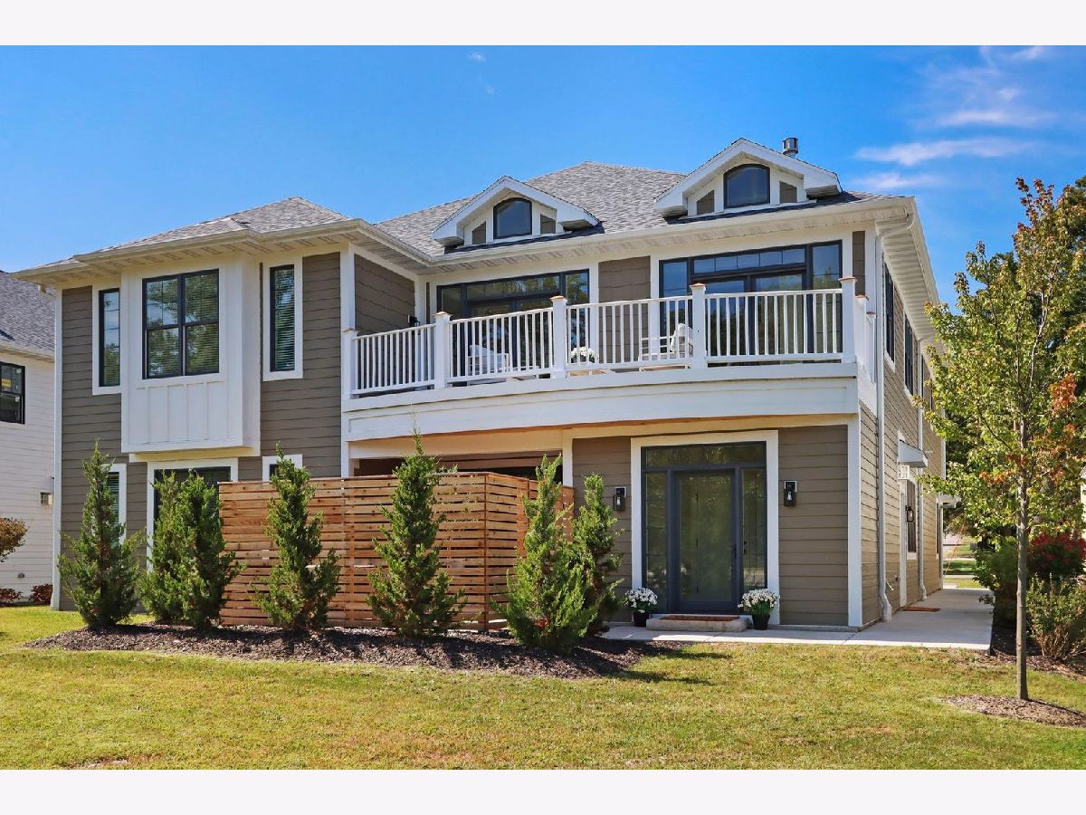  For Sale Fontana Wisconsin, 565 Mill Street