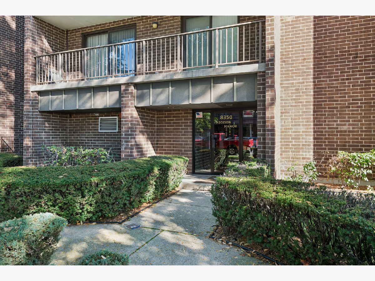 Sold Chicago Illinois, 8350 Addison