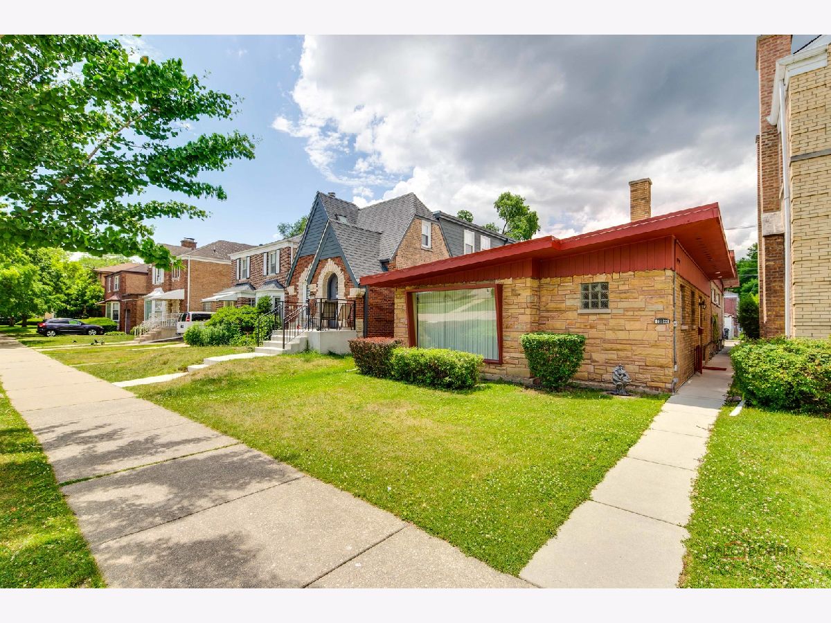 For Sale Chicago Illinois, 6122 Central Park Avenue