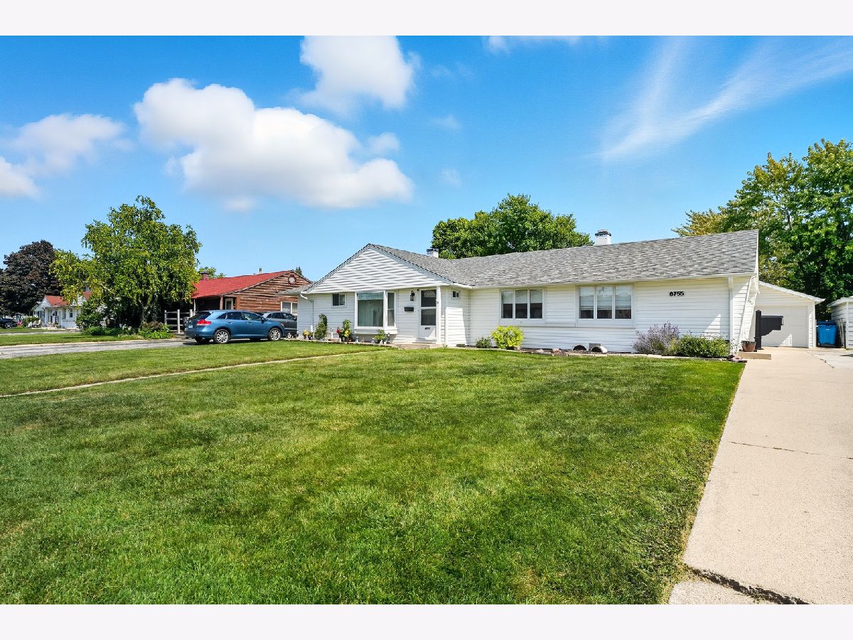  For Sale Hometown Illinois, 8755 Corcoran Road