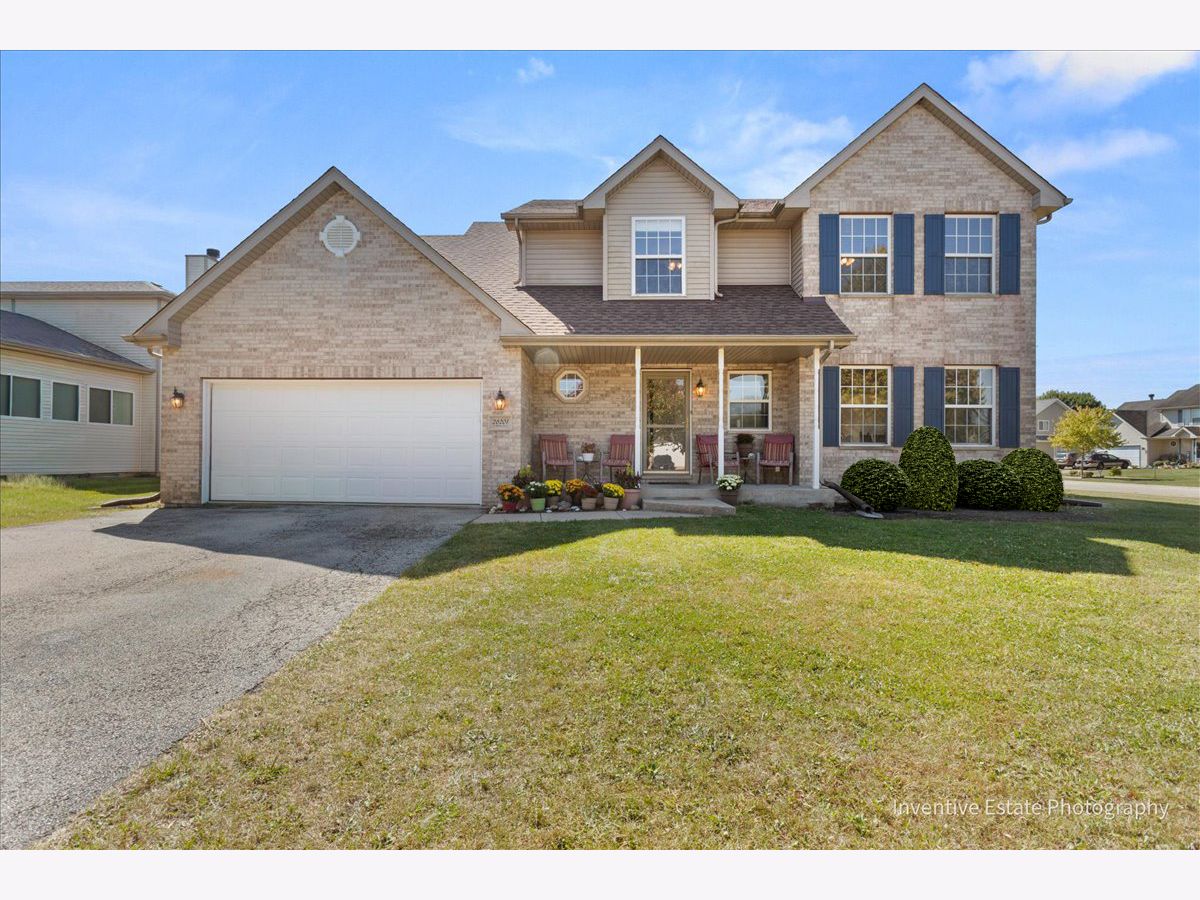 Homes & Townhomes For Sale Hunters Crossing Channahon Illinois, 26201 Winding Oak Court