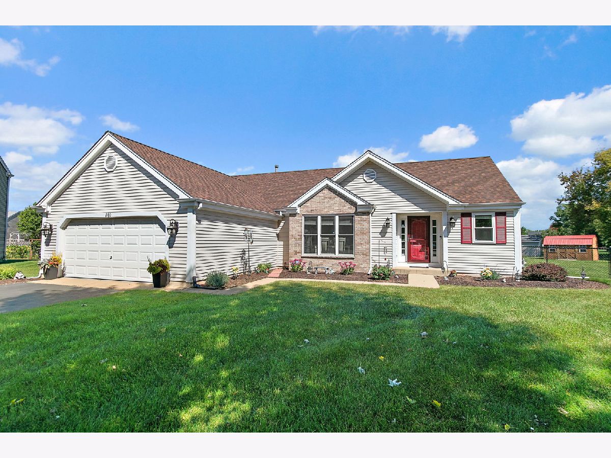 For Sale Marengo Illinois, 860 Woodland Court