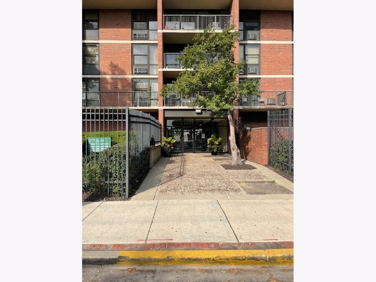  For Sale Chicago Illinois, 2921 Michigan Avenue