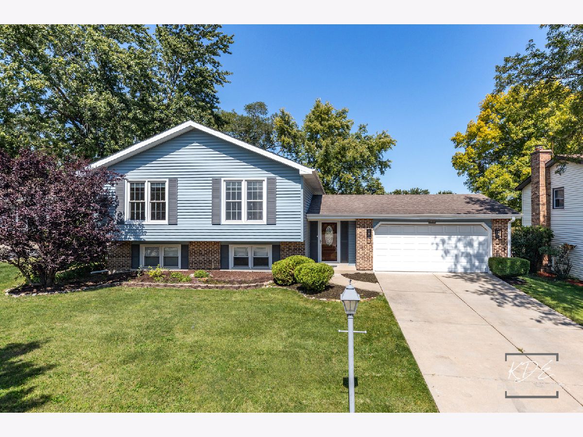 Homes & Townhomes Sold Hobson Creek Naperville Illinois, 23W468 Moraine