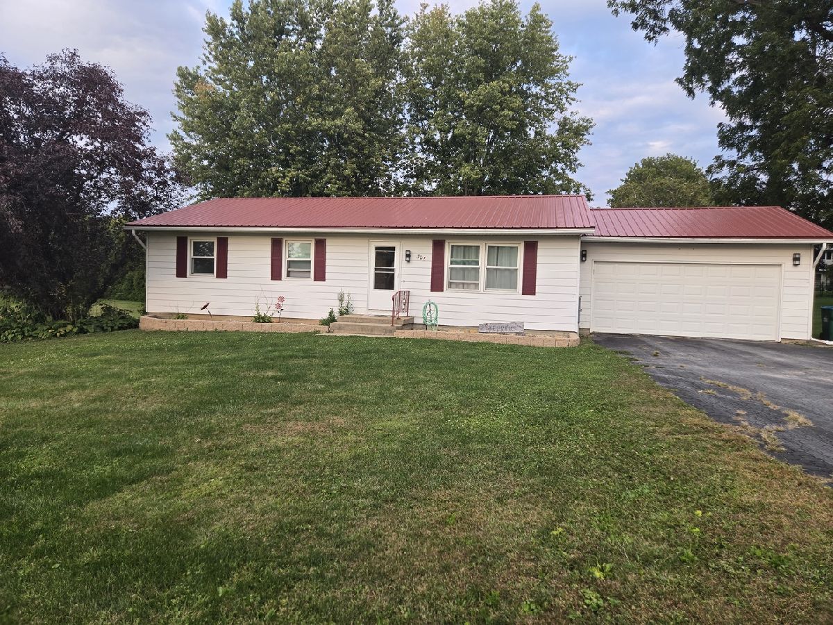  For Sale Polo Illinois, 302 Sunset Drive