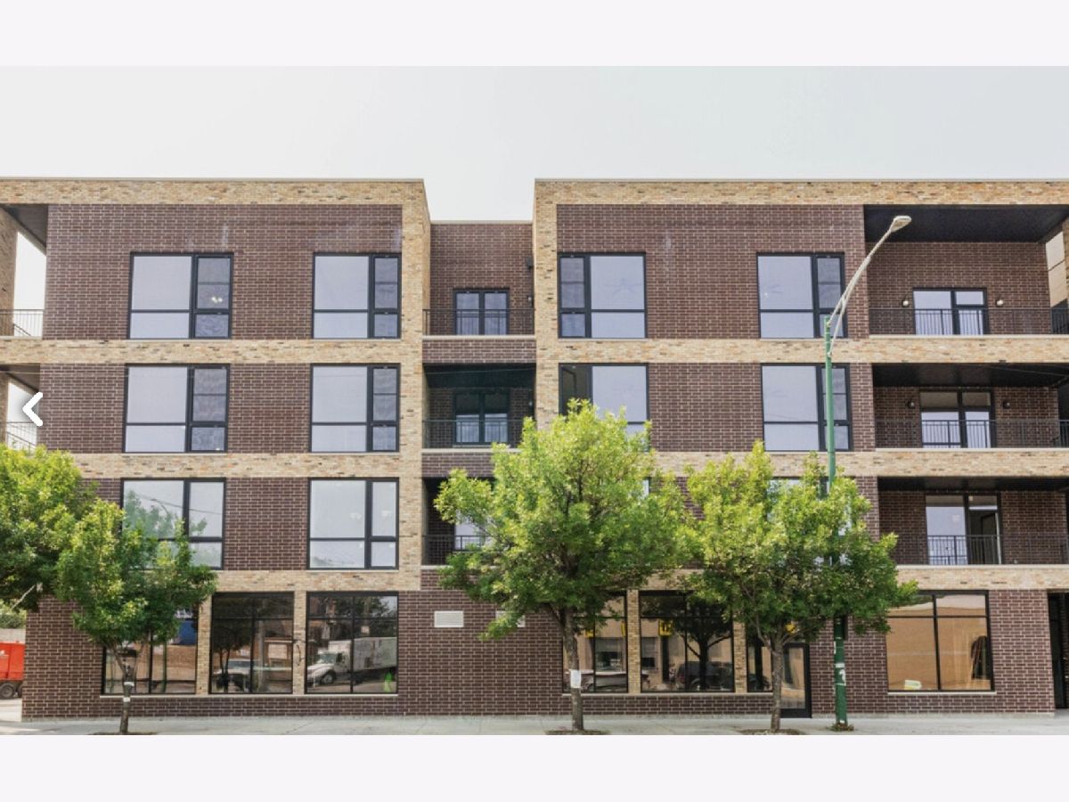  Rented Chicago Illinois, 520 Western