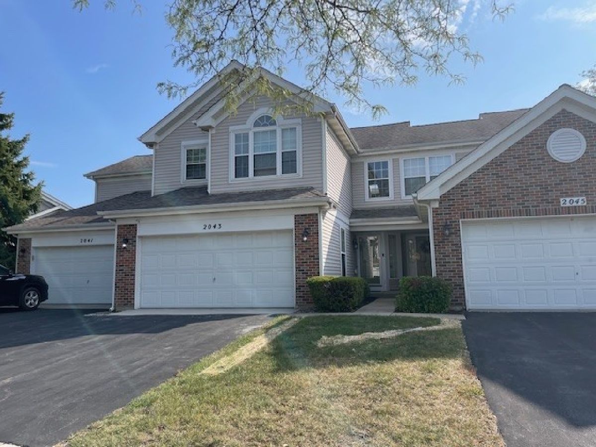 Homes & Townhomes For Sale Willoughby Farms Algonquin Illinois, 2043 Peach Tree Lane