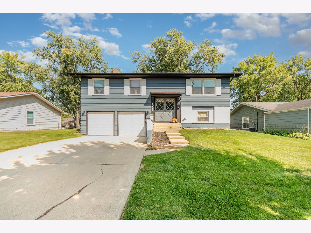 Homes For Sale High Point Hoffman Estates Illinois, 1415 Oakmont Road