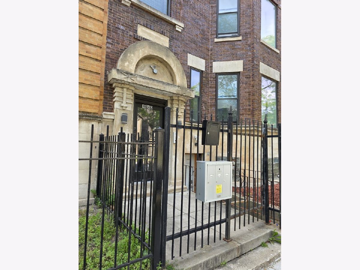  Rented Chicago Illinois, 4040 Calumet