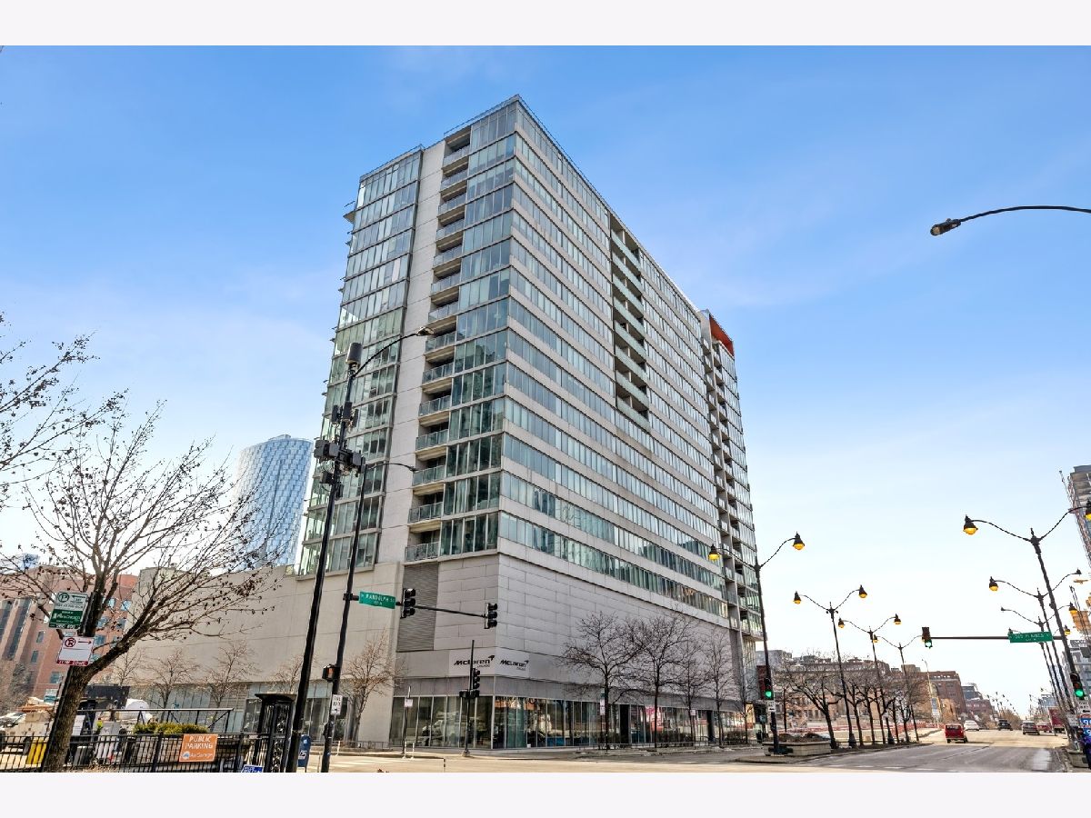 Rented Chicago Illinois, 659 Randolph