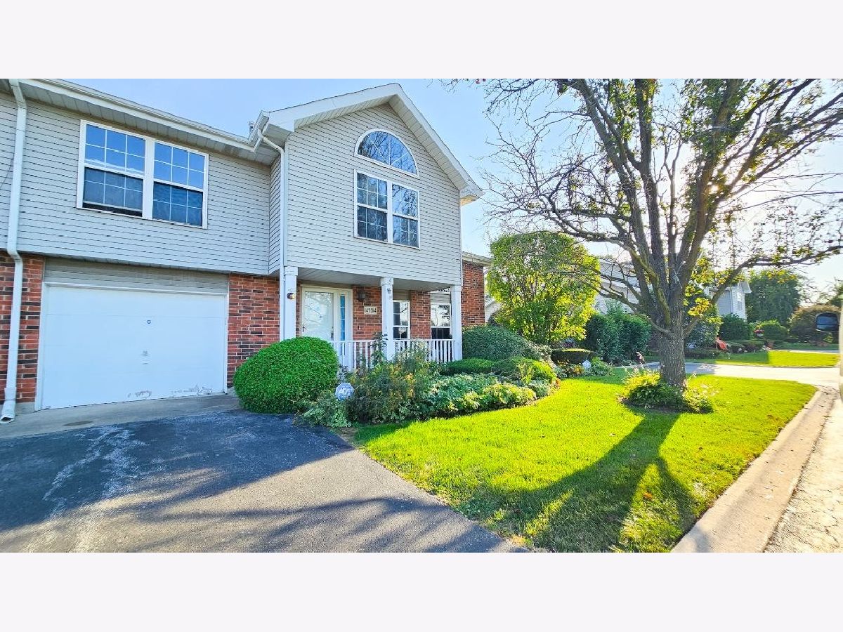 Townhomes For Sale Plaintree Meadows Midlothian Illinois, 14704 Kenton Avenue