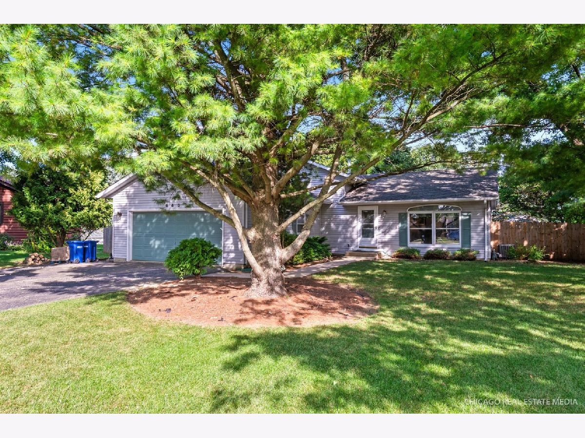  For Sale Hinckley Illinois, 640 Coster Court