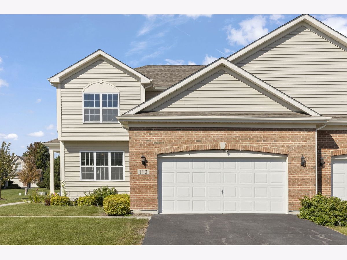 For Sale Gilberts Illinois, 110 Easton Drive