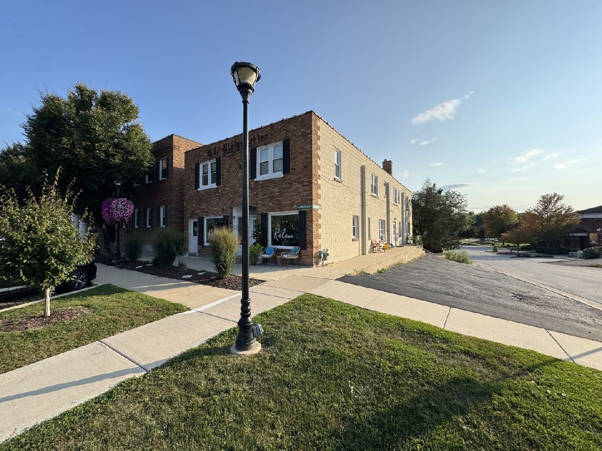  Rented Warrenville Illinois, 3S230 Warren