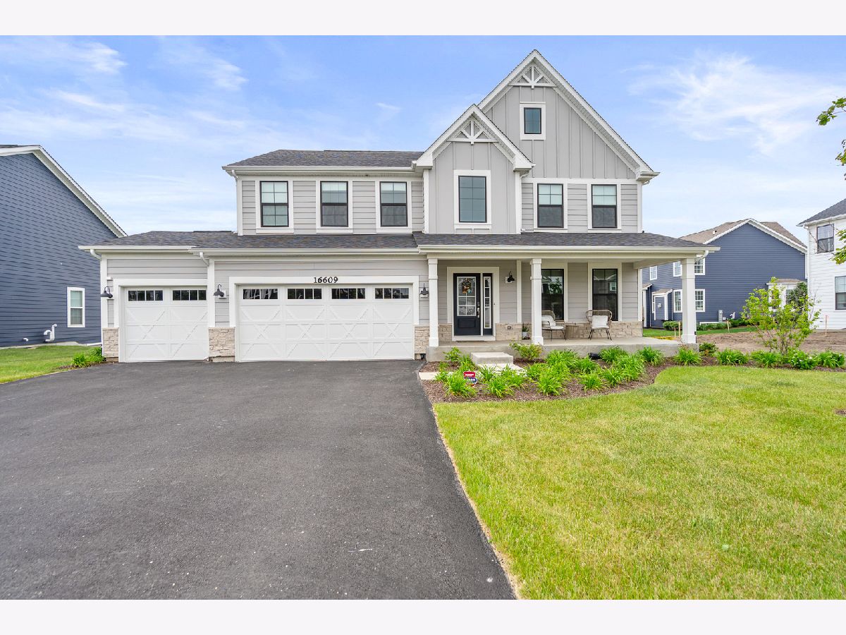  For Sale Lockport Illinois, 16609 Silo Bend Drive