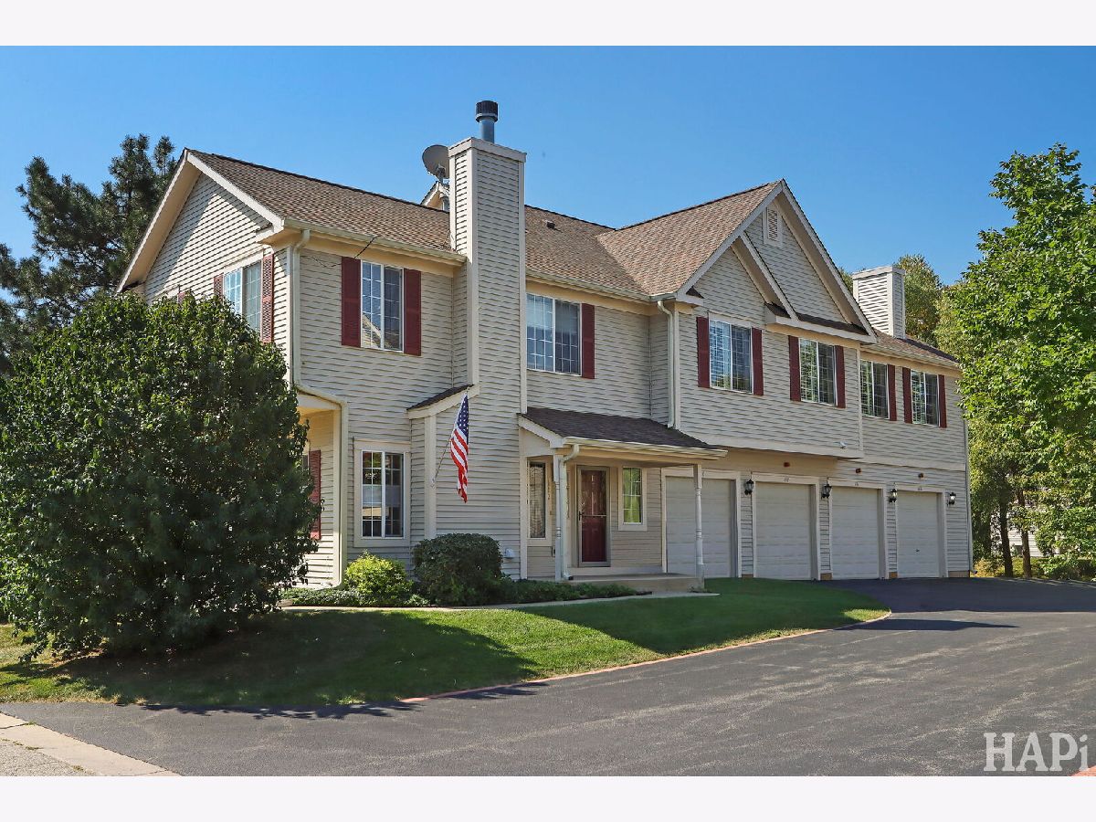 Townhomes & Condos For Sale Fox Ridge Fox Lake Illinois, 616 Windsor Drive