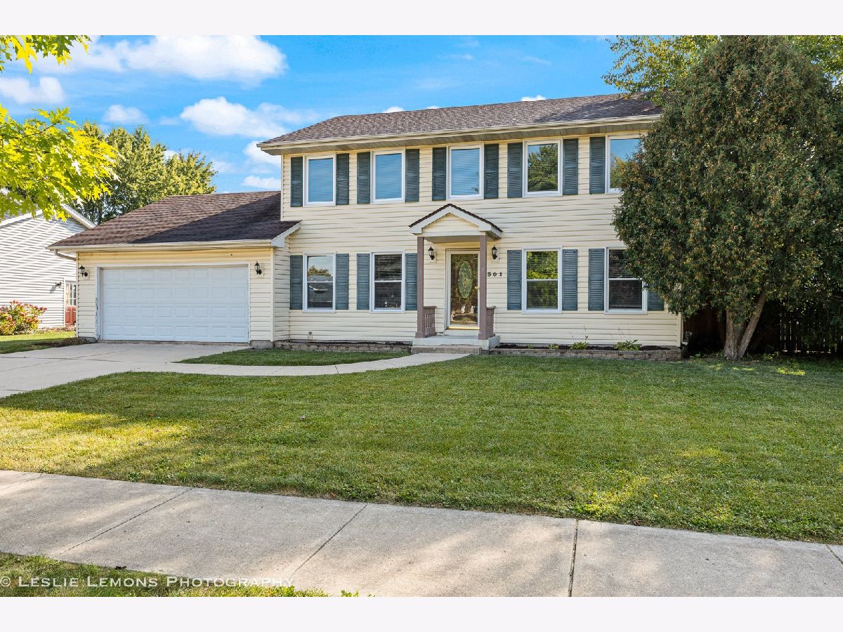  For Sale North Aurora Illinois, 301 Juniper Drive