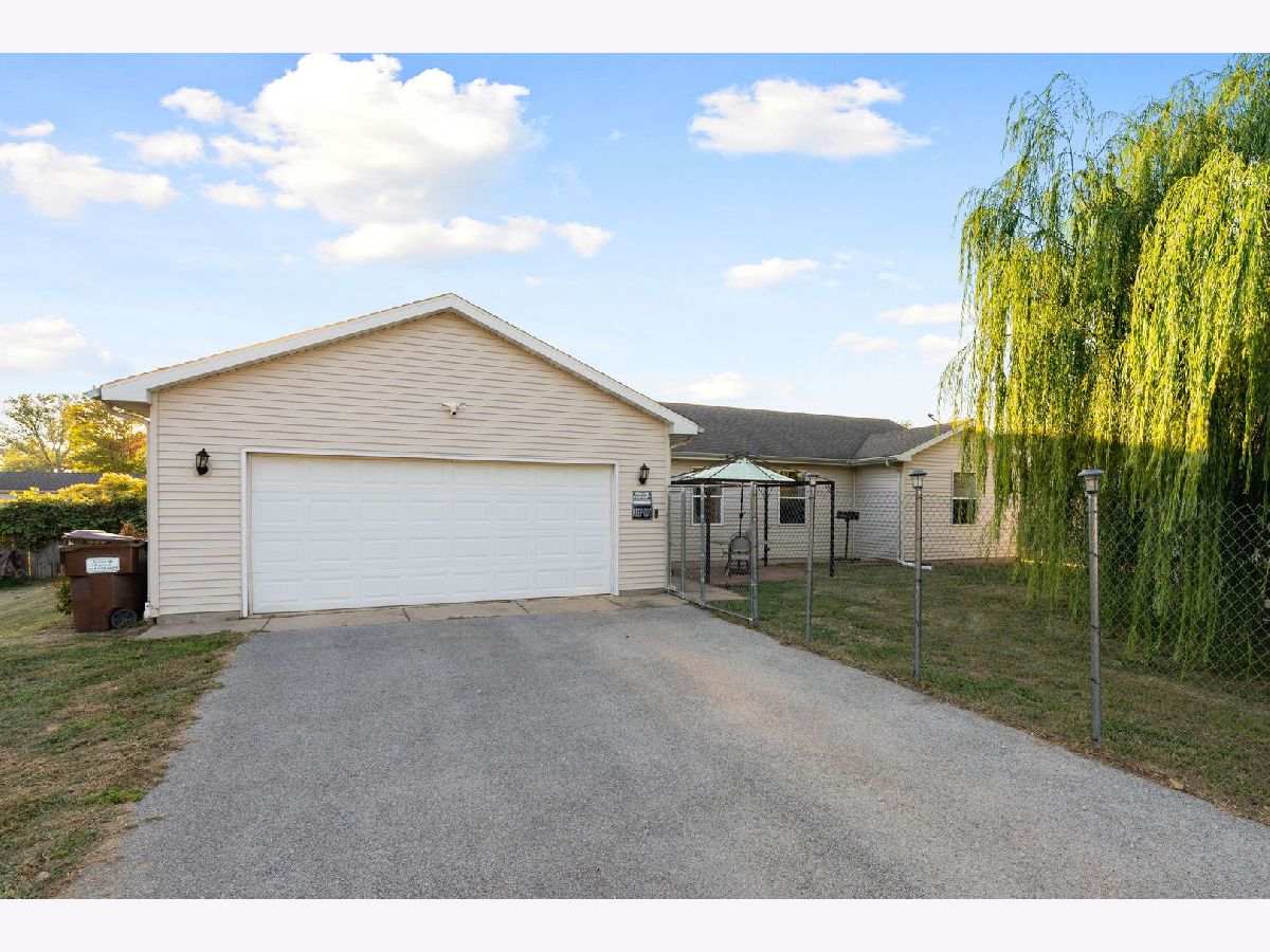  Sold Godley Illinois, 161 Robert