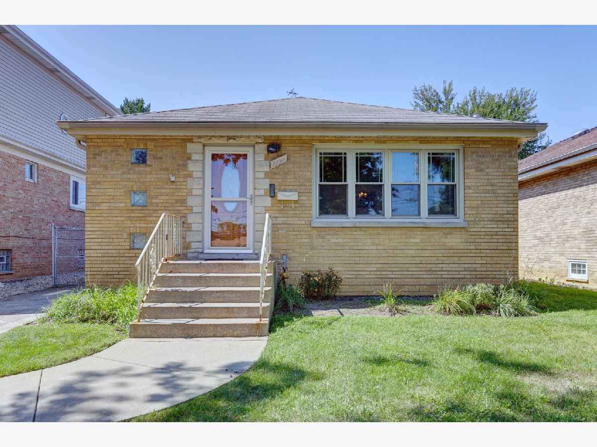 Homes For Sale Grennan Heights Niles Illinois, 8130 Ottawa Avenue