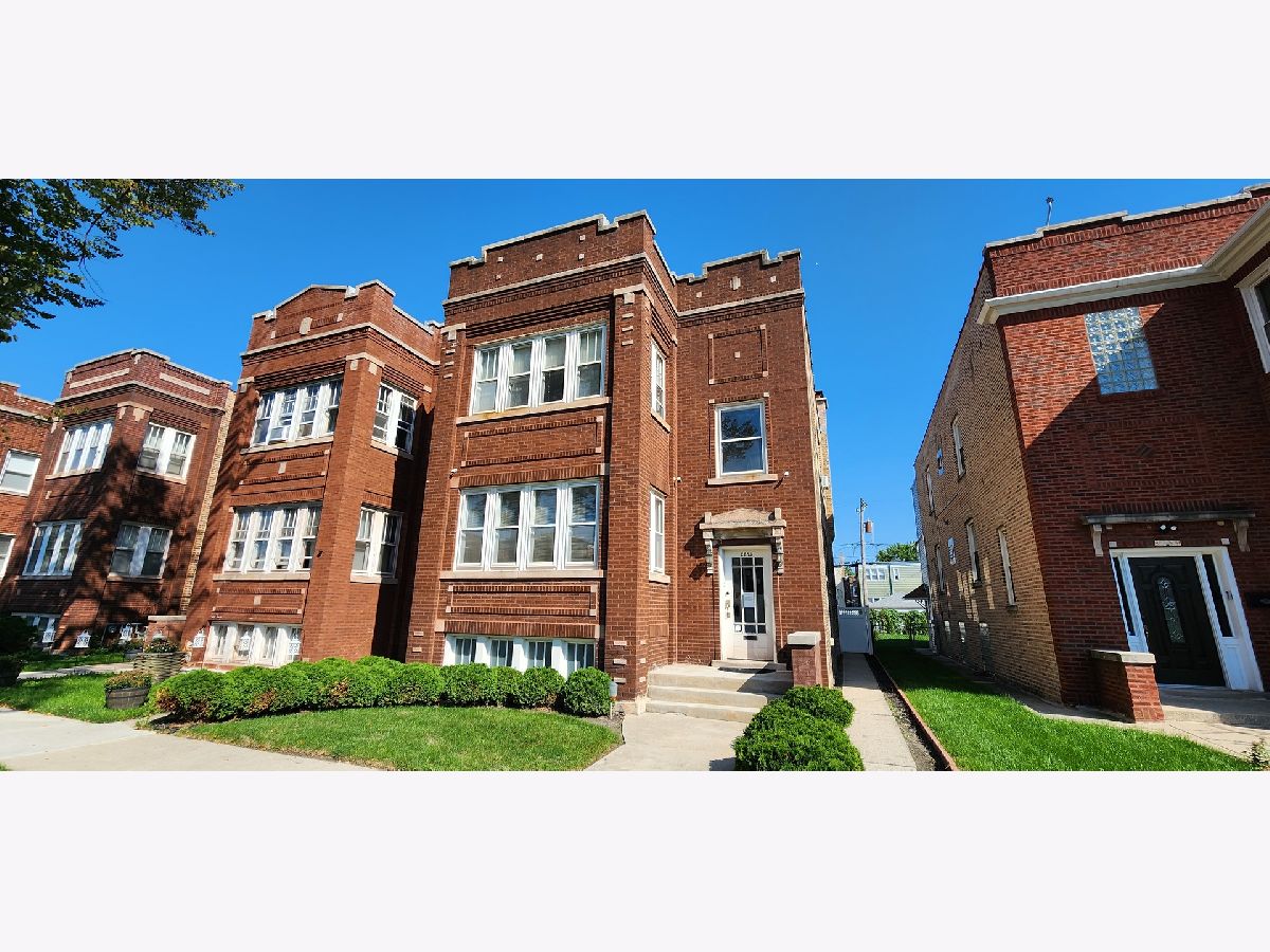 Rented Berwyn Illinois, 2229 Elmwood