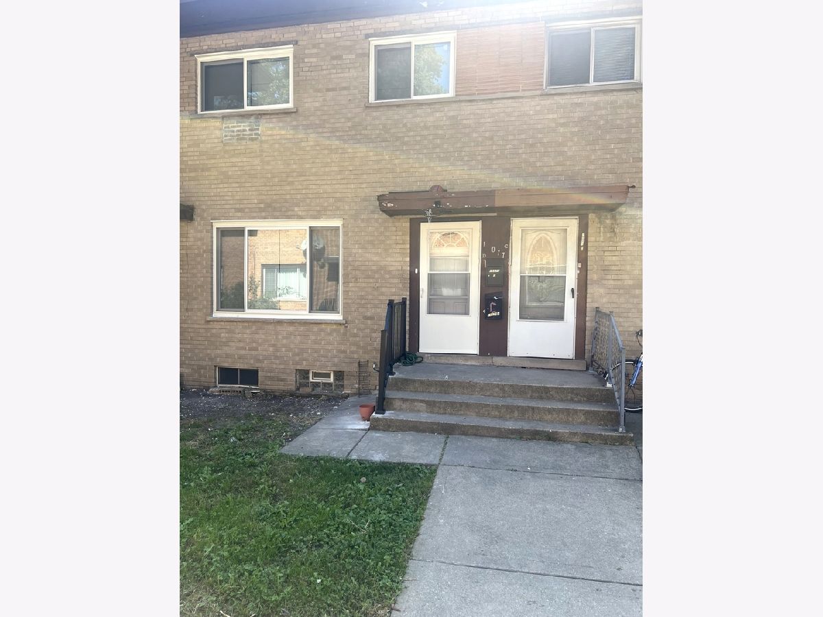  For Rent Skokie Illinois, 10077 Frontage