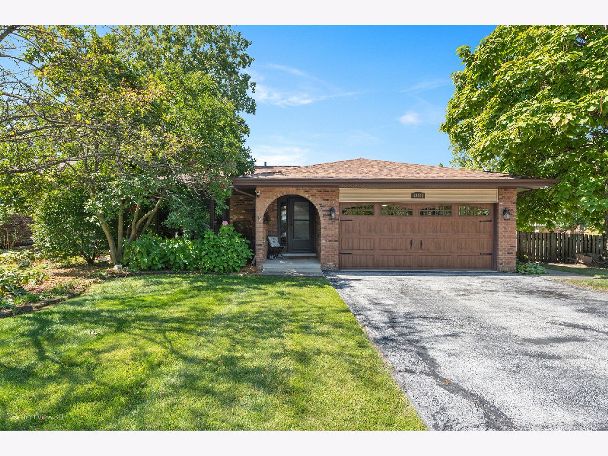  For Sale Homewood Illinois, 18504 Carpenter Street