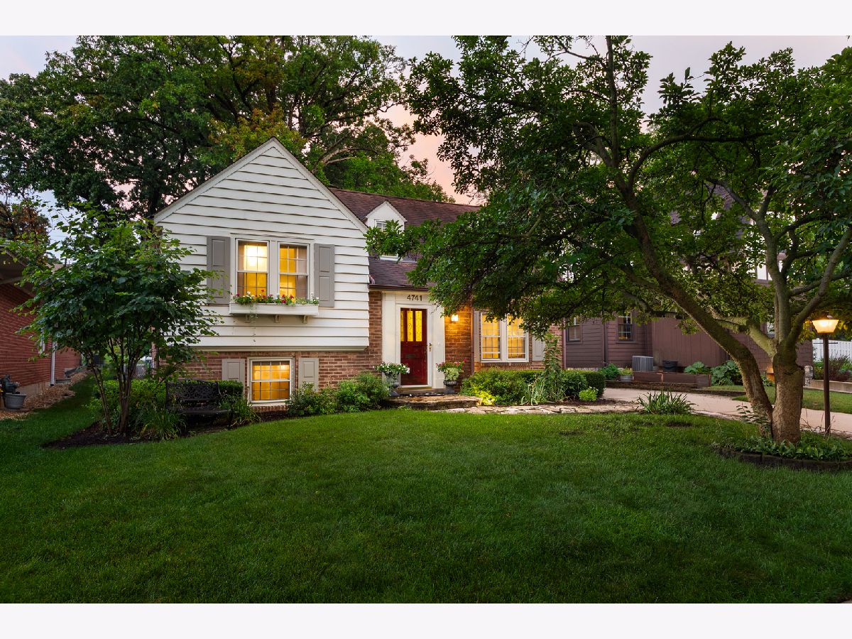 Sold Downers Grove Illinois, 4741 Montgomery