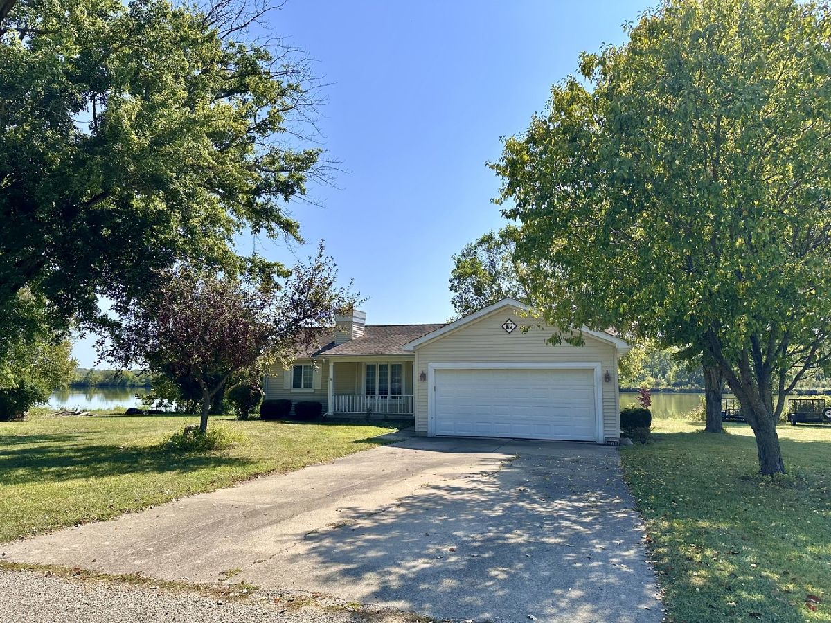  For Sale Princeton Illinois, 22710 1075 North Avenue
