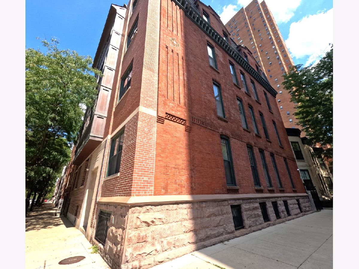  Rented Chicago Illinois, 851 Lasalle