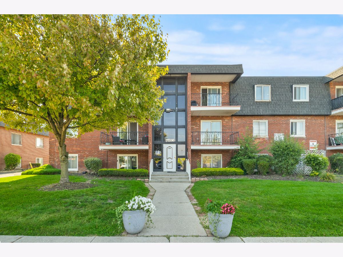  For Sale Hazel Crest Illinois, 17004 Novak Drive