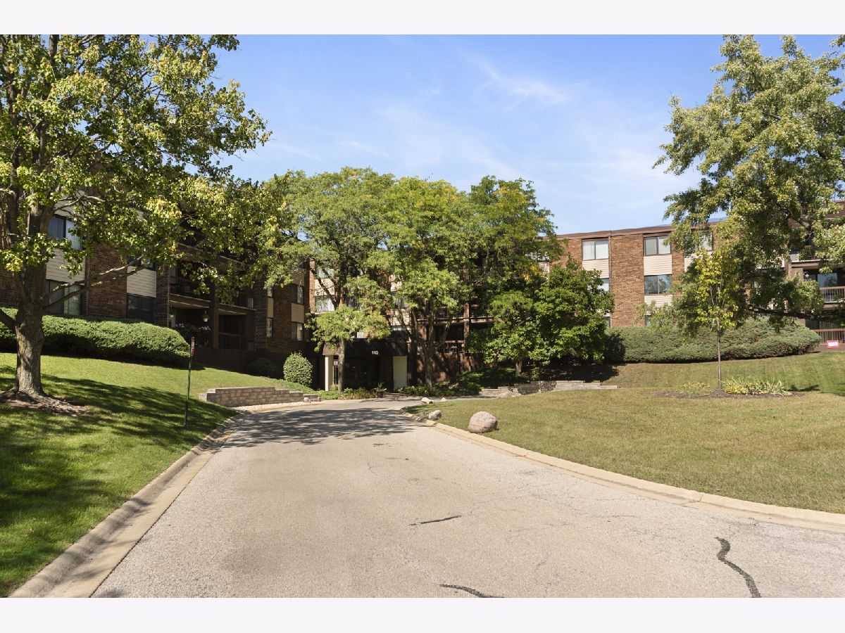 Condominiums & Homes Sold Raintree Glen Ellyn Illinois, 440 Raintree