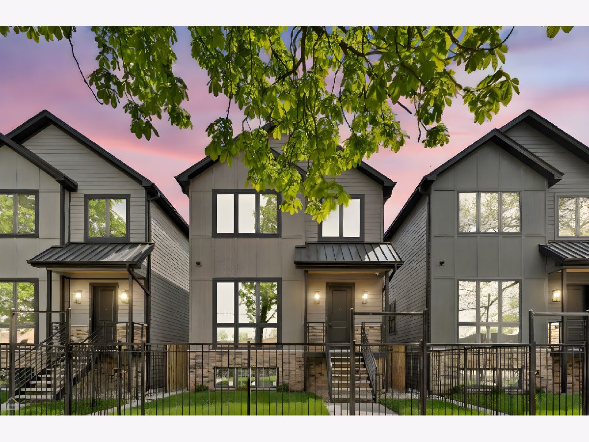 Sold Chicago Illinois, 3905 Drake