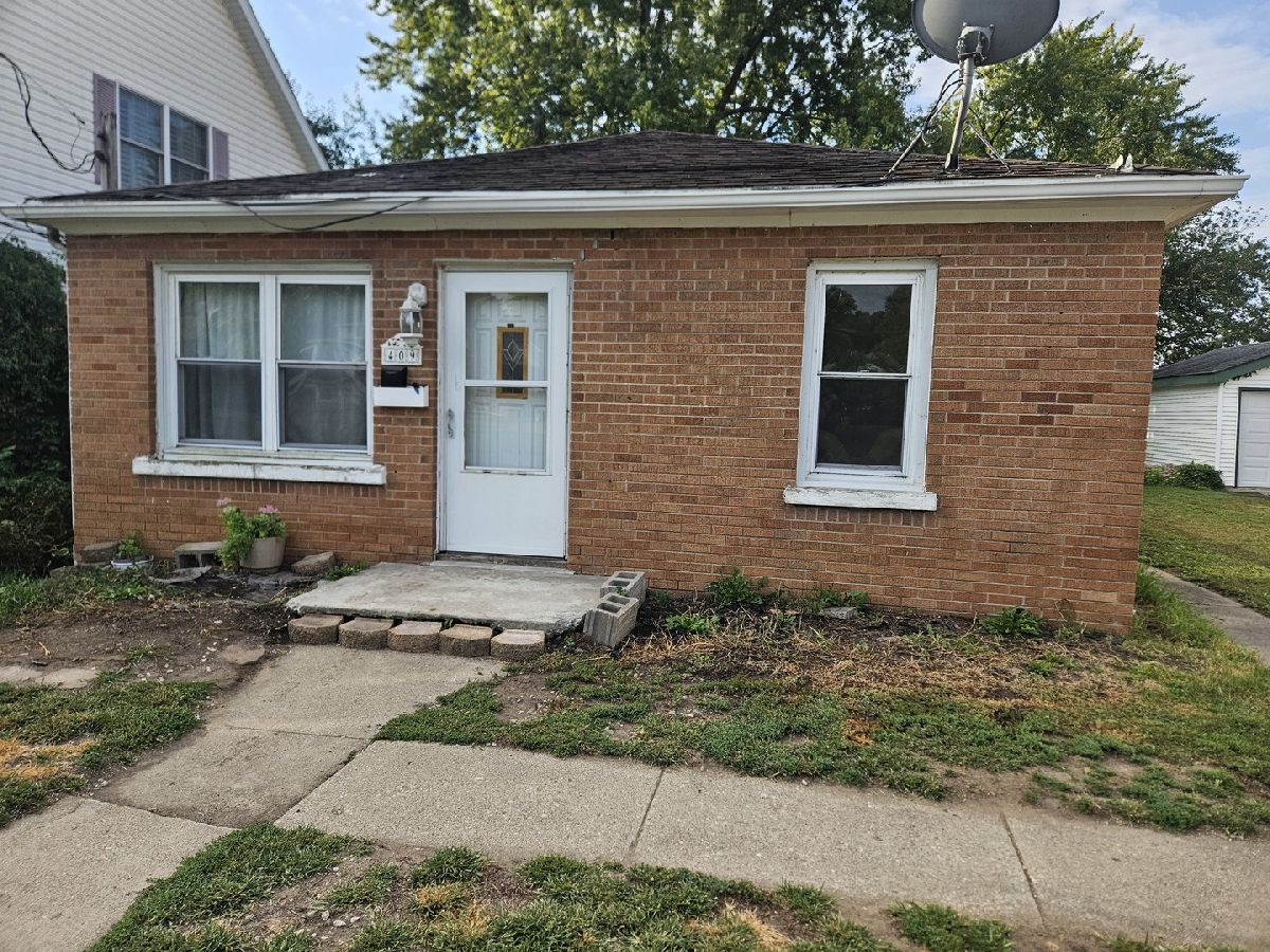  For Sale Momence Illinois, 409 Water Street