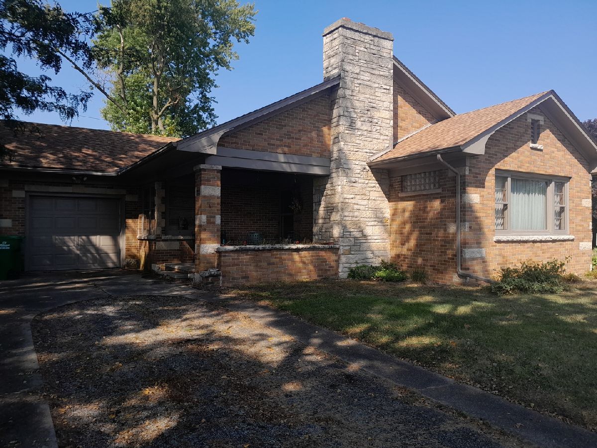  For Sale Mendota Illinois, 800 14th Avenue