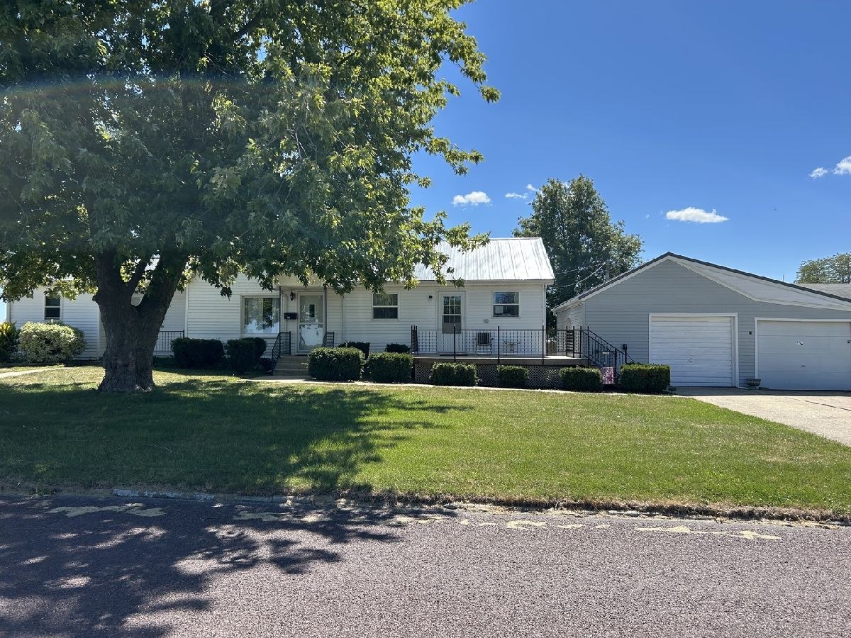  For Sale Gibson City Illinois, 627 9th Street