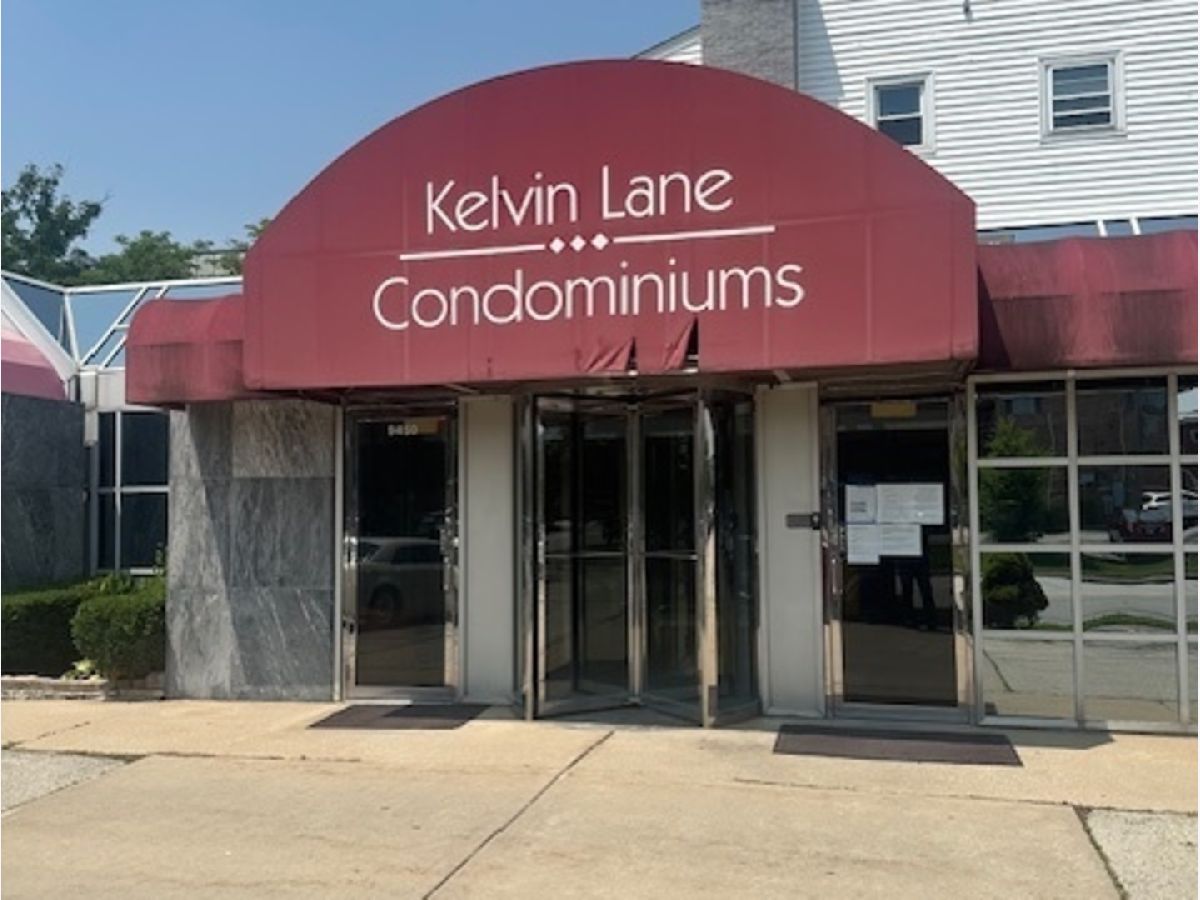  For Sale Schiller Park Illinois, 9436 Kelvin Lane