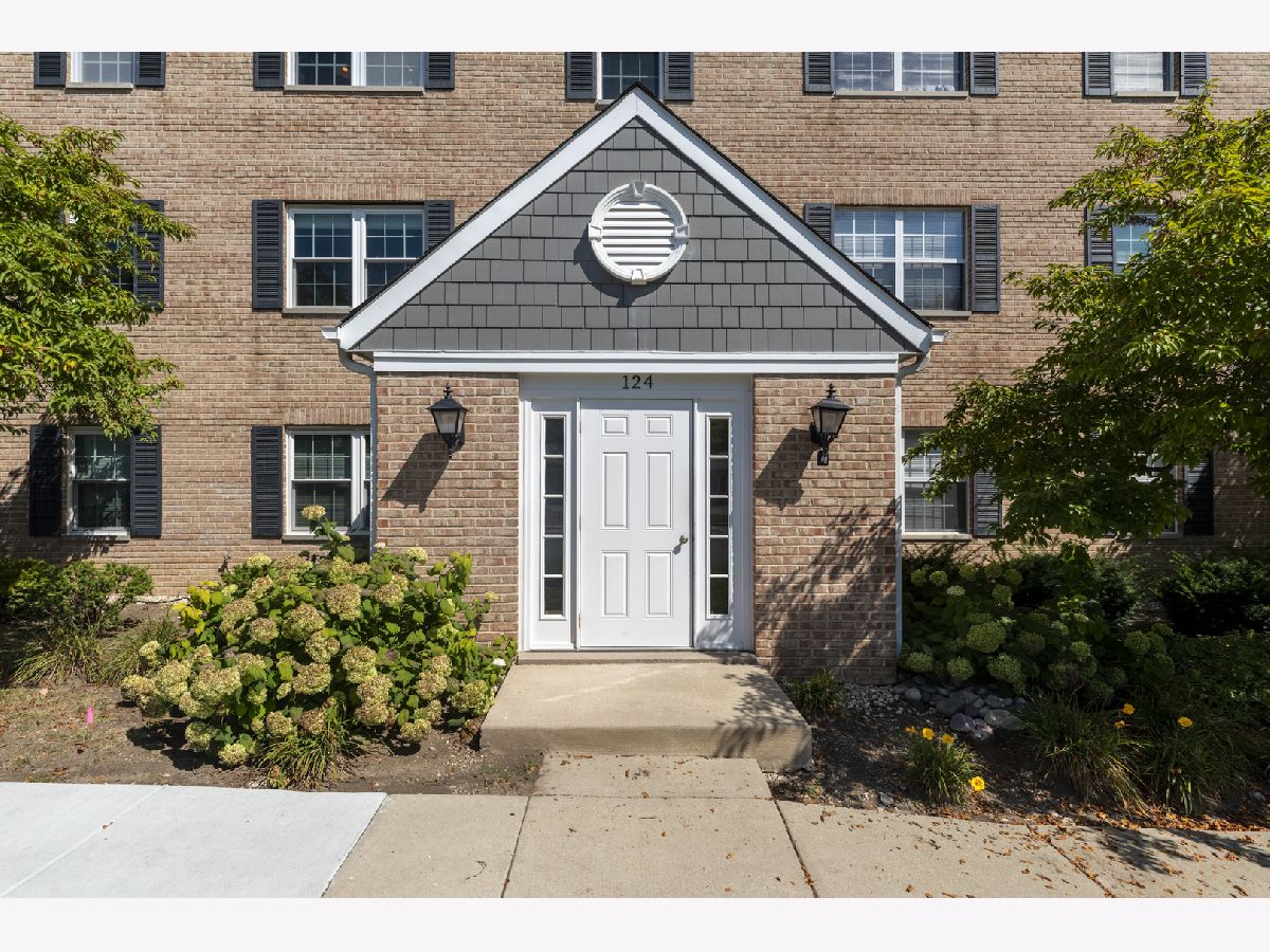 Sold Libertyville Illinois, 124 Winchester