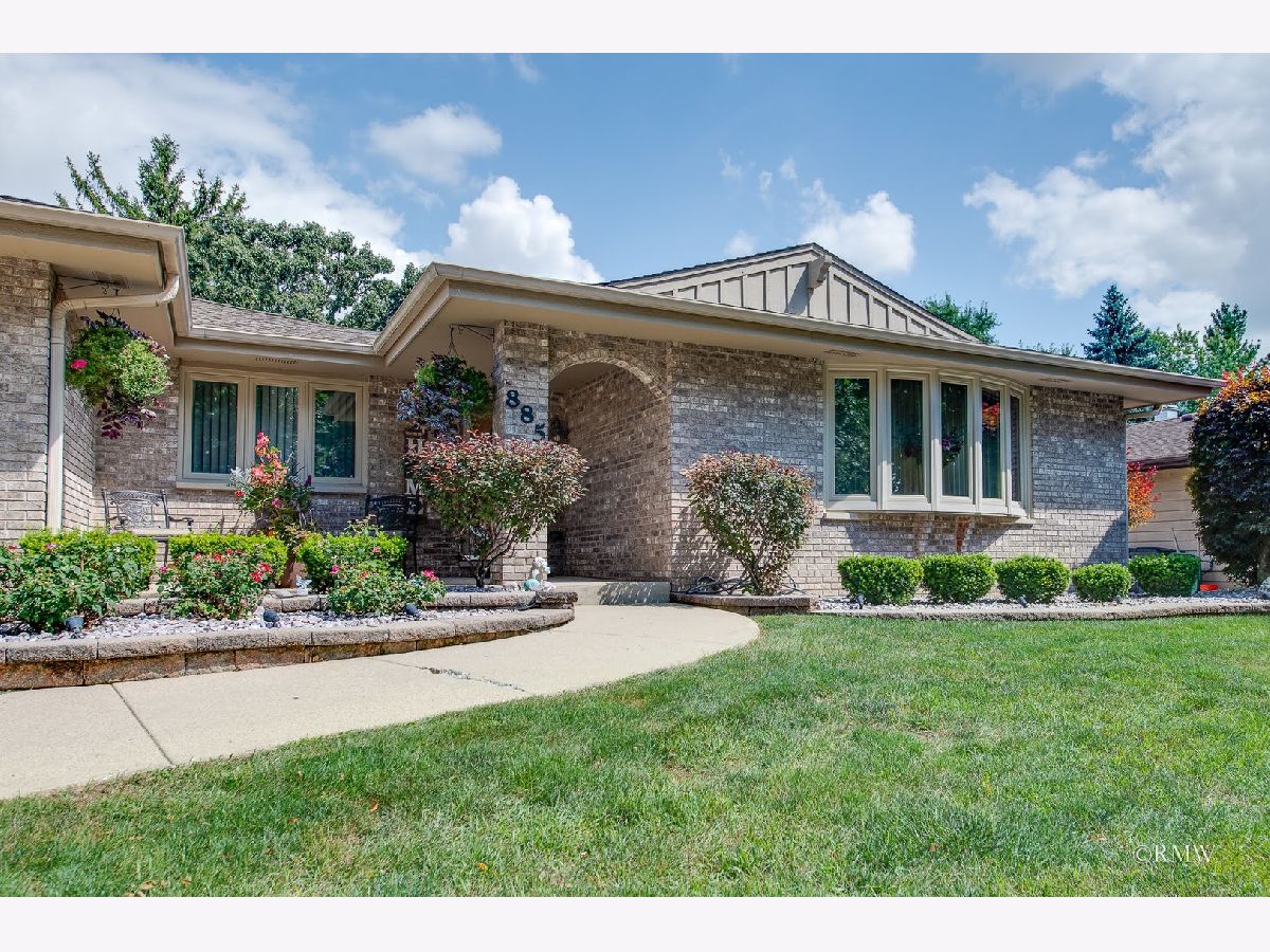  For Sale Bartlett Illinois, 885 Brewster Lane