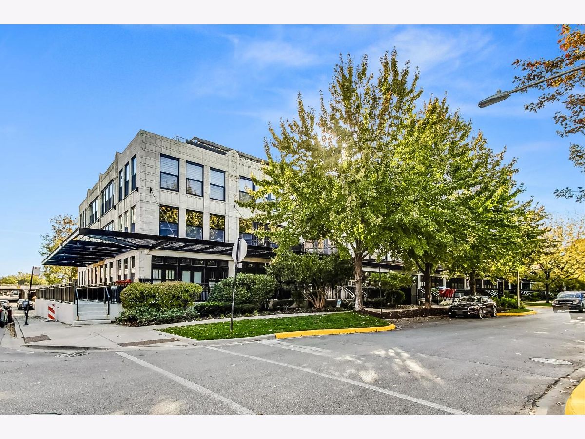 Condominiums For Sale University Commons Chicago Illinois, 1001 15th Street