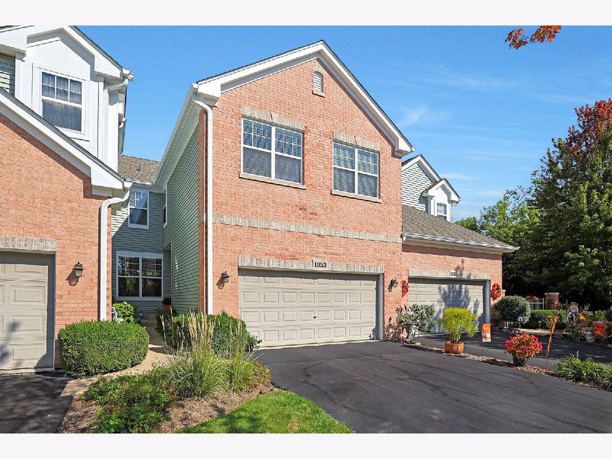  For Sale Bartlett Illinois, 1053 Hummingbird Way