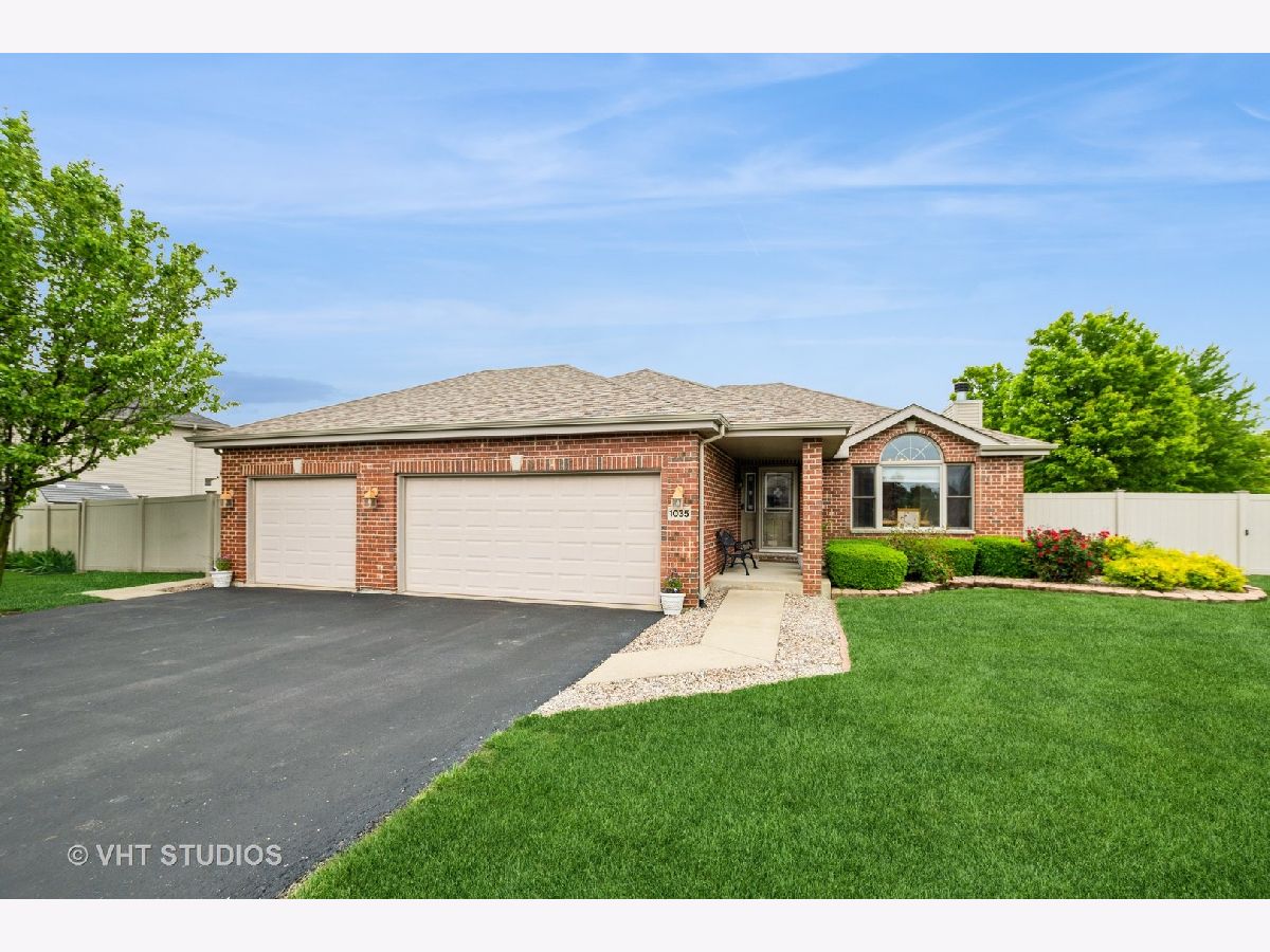  For Sale Peotone Illinois, 1035 Bonnie Lane