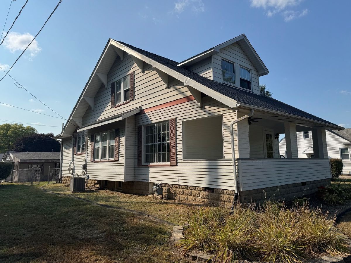  For Sale Mackinaw Illinois, 212 Monroe Street