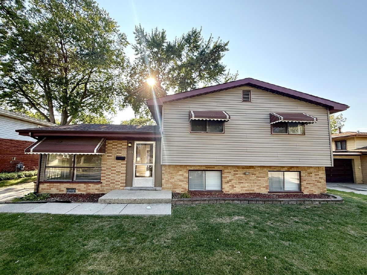 Homes For Sale Normandy Villa Chicago Heights Illinois, 154 Pamela Drive